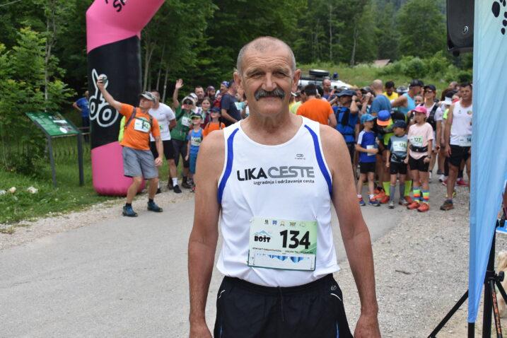 Neumorni Mile Vukelić (73) ponovno među hodočasnicima: Do Srebrenice biciklom stigao 13. put