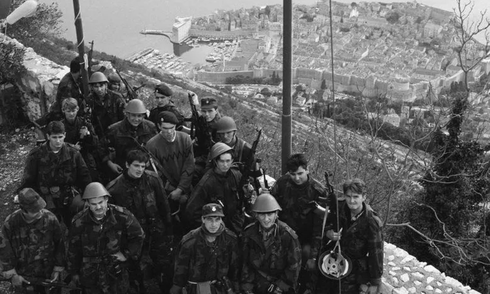 Priča o legendarnoj fotografiji branitelja sa Srđa nastaloj 28. listopada 1991. godine
