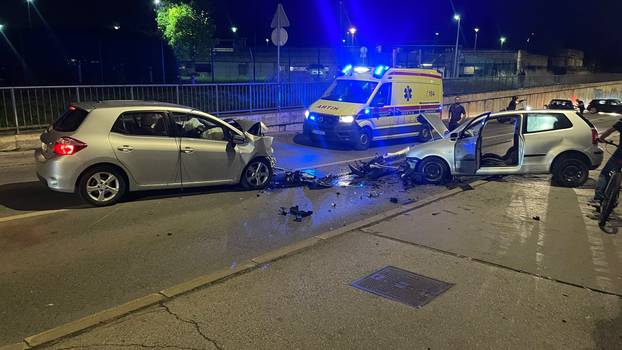 UŽAS U ZAGREBU Pozlilo mu prije nesreće? Na Črnomercu je poginuo vozač, svjedoci: 'Bilo je frontalno...'