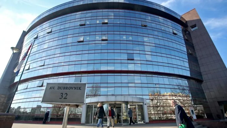 'MI TO NE RADIMO' / Dobili ste SMS od Porezne uprave oko povrata poreza? Ne otvarajte!