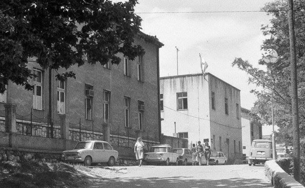 Srpski logori u Hrvatskoj (10): Knin – Stara bolnica i tvrđava pretvorene u mjesta zatočenja i mučenja Hrvata