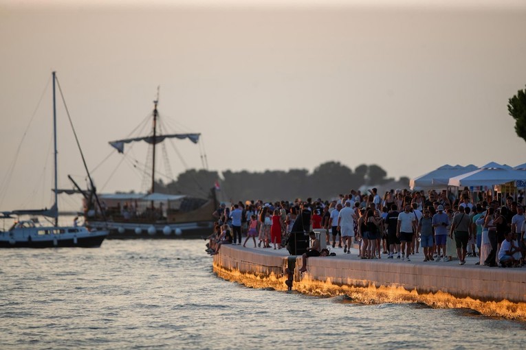 Rekordni prihodi od stranih turista u Hrvatskoj. U pola godine 4,5 milijardi eura