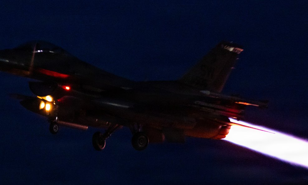 SAD ne staje s udarima na Iran: 'Bombardirat ćemo ih do smrti ako odmah ne potpišu'