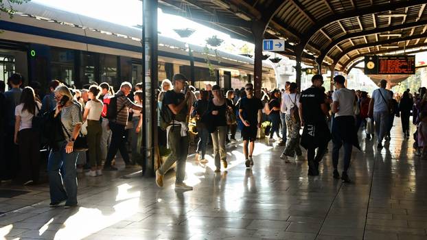 SANACIJE U TIJEKU NEVJEROJATNO Netko ukrao 100 metara žice i stvorio kaos s vlakovima u Zagrebu
