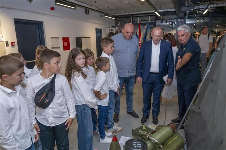 U Turnju otvorena izložba povodom 35. obljetnice 110. brigade: Trajni podsjetnik na hrabrost i žrtvu karlovačkih branitelja
