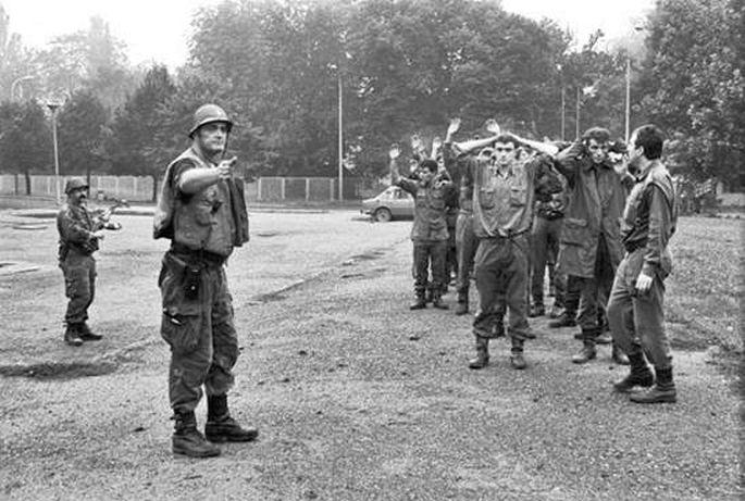 16. RUJNA 1991. – JNA SE PREDAJE U SREDIŠTU SLAVONSKOG BRODA: Kako je pala vojarna „Ivan Senjuk Ujak“