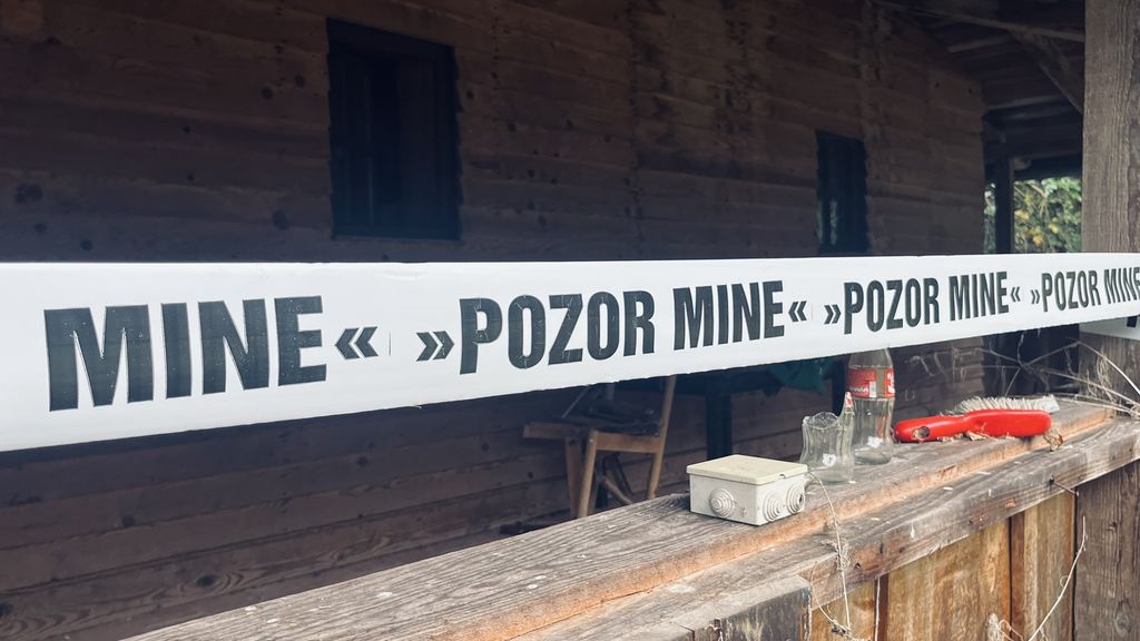 Propast popularnog izletišta Postavio službene table minskog polja da otjera izletnike, a onda je uslijedilo šokantno priznanje: "Dobili smo ih od ..."