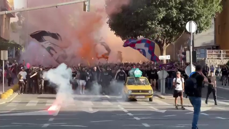 Torcidaši pjevali "visoke peći, potpaljujem ja, dva reda koksa, tri Židova"