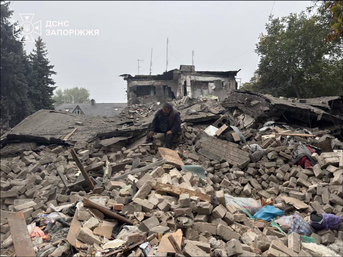 Ruske zračne bombe pogodile stambene zgrade u Zaporižji: Broj poginulih porastao na 12, među njima troje djece