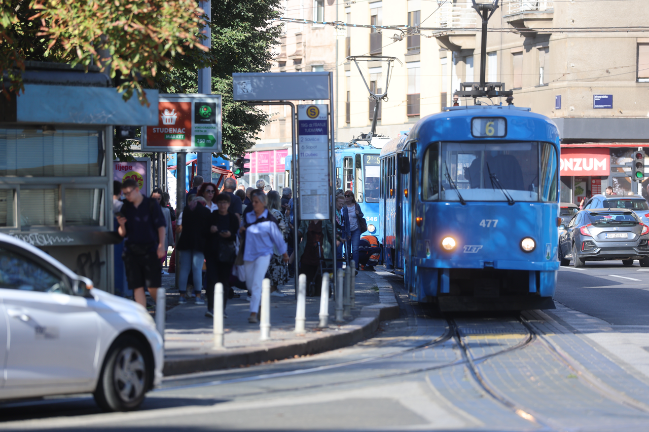 'Molio sam Boga da ne nasrne na mene': Zagrepčanin opisao neugodan susret u tramvaju