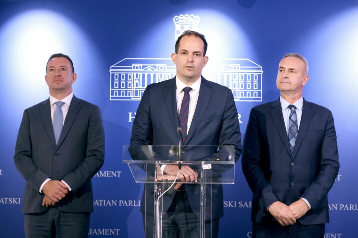 Deset mjeseci neuspješno se pokušalo izabrati nove ustavne uspjehe. Ovaj put HDZ želi sve požuriti prije ljeta