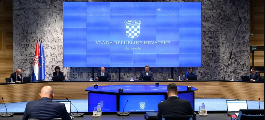 Vlada raspravlja o obnovi, potrošačkim kreditima i održavanju Rafalea