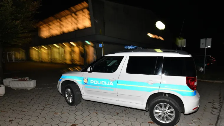 DRAMA U ČAKOVCU / Pljuvao na vlasnika kafića pa ga napao, u postaji uslijedio novi zaplet: 'Sve ću uništiti'