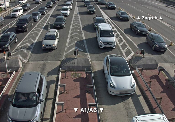 Kilometarske kolone na autocestama A2 i A4, magla smanjuje vidljivost
