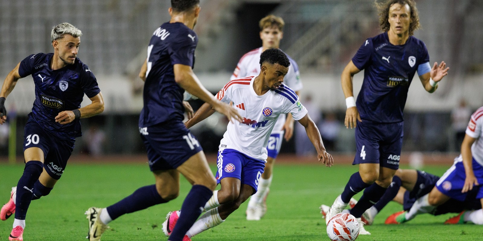 Hrvatski klubovi u lovu na europski prolaz: Hajduk brani veliku prednost, Rijeka i Varaždin čekaju teški uzvrati