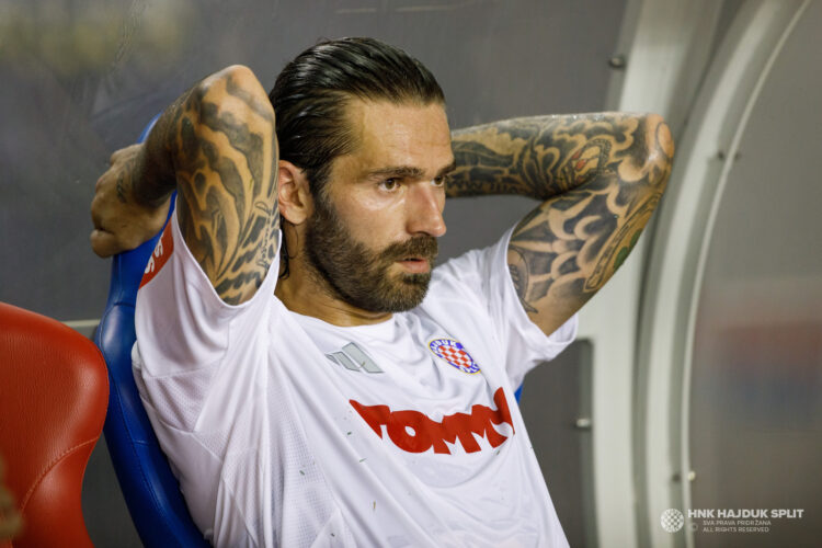 VRUĆE LJETO NA POLJUDU: Hajduk detaljno objasnio zašto je Livaja potjeran s priprema