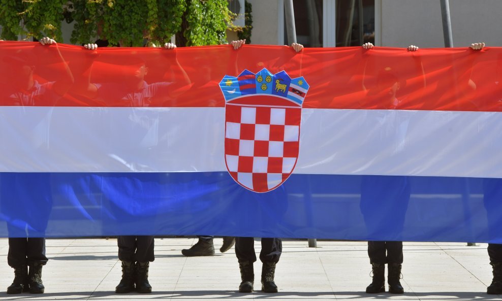 Hrvatska obilježava  Dan neovisnosti: Znate li što se dogodilo na današnji dan prije 35 godina?