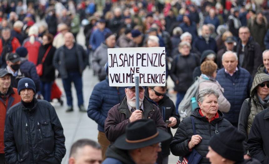 Sindikati nezadovoljni iznosom 13. mirovine – pogledajte, što traže od Vlade