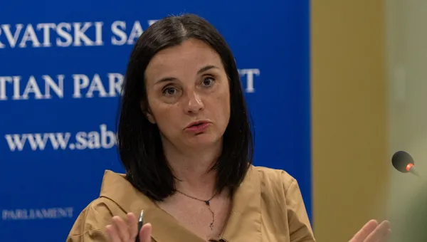 Prosvjedi u Istri Ministrica Vučković: Posve nepotrebno se protivite dovozu otpada iz Gospića