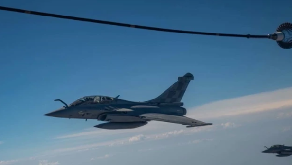 Hrvatski Rafalei uvježbavali punjenje gorivom u letu s njemačkim A400M