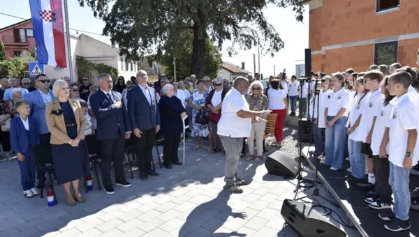 Imena koja ne smiju pasti u zaborav: Na Kozali otkriveno spomen-obilježje poginulim braniteljima