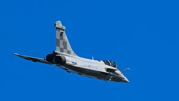 Hrvatski Rafale presreo putnički avion. Emitirao je signal za otmicu