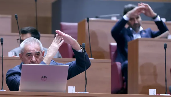 BURNA RASPRAVA O BRANITELJSKIM MIROVINAMA: Oporba podržala Vladu, ali poručuje – „Odbili ste naš prijedlog, a sada predlažete isto“