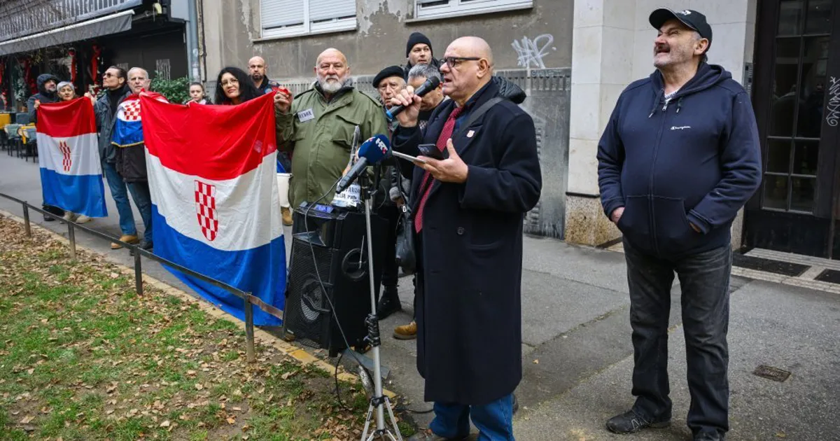 Keleminec ide pred stan Katarine Peović: Ona mu uzvraća „Smrt fašizmu, sloboda narodu“