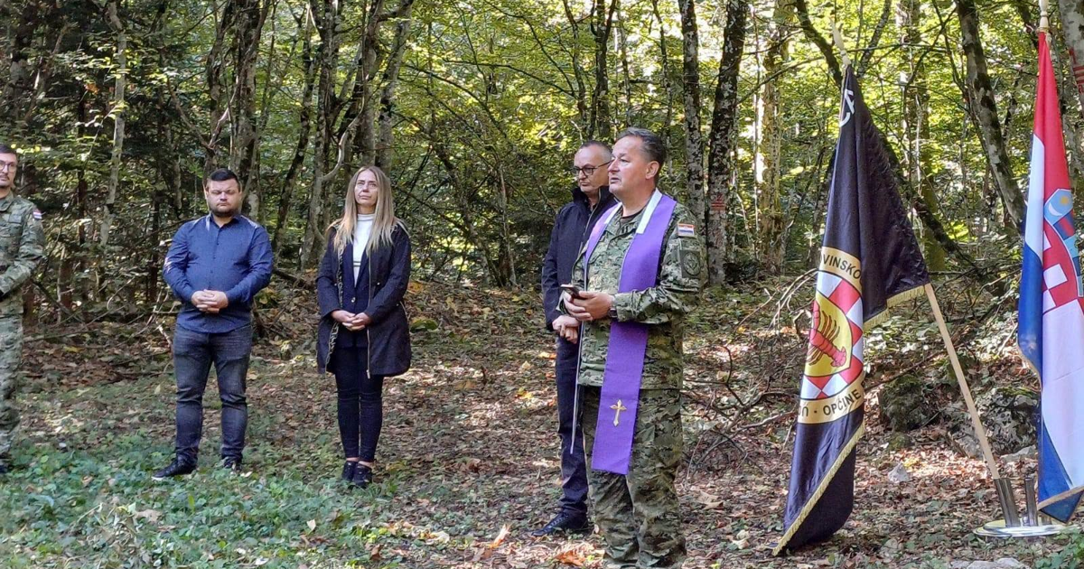 Na brdu Prkos odana počast poginulim braniteljima Slunja i legendarnim „Tigrovima“