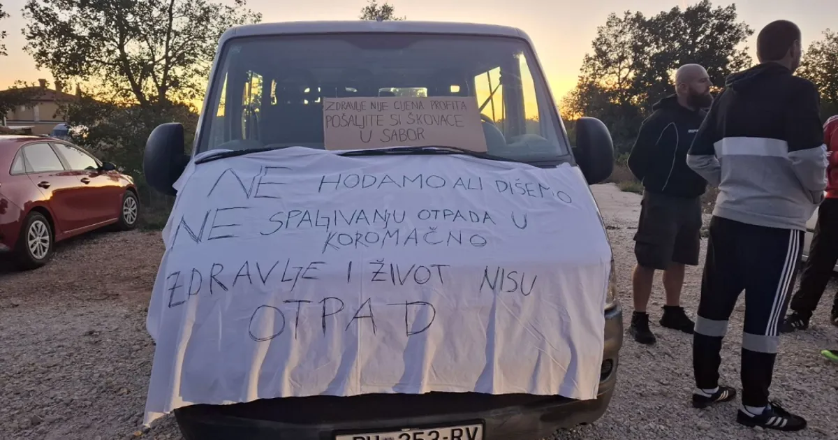 PROSVJEDNICI U KOROMAČNU NE ODUSTAJU: Kamiona nema, stigli Paus i Miletić, za sutra najavljene nove akcije